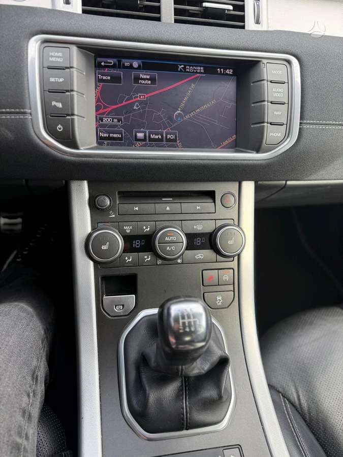 Land Rover Evoque, 2.2 l., off-road / crossover
