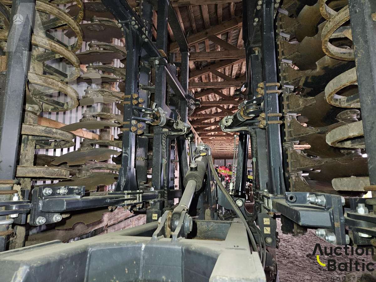 AGROLAND TFH-60H, scrapers, scrubbers