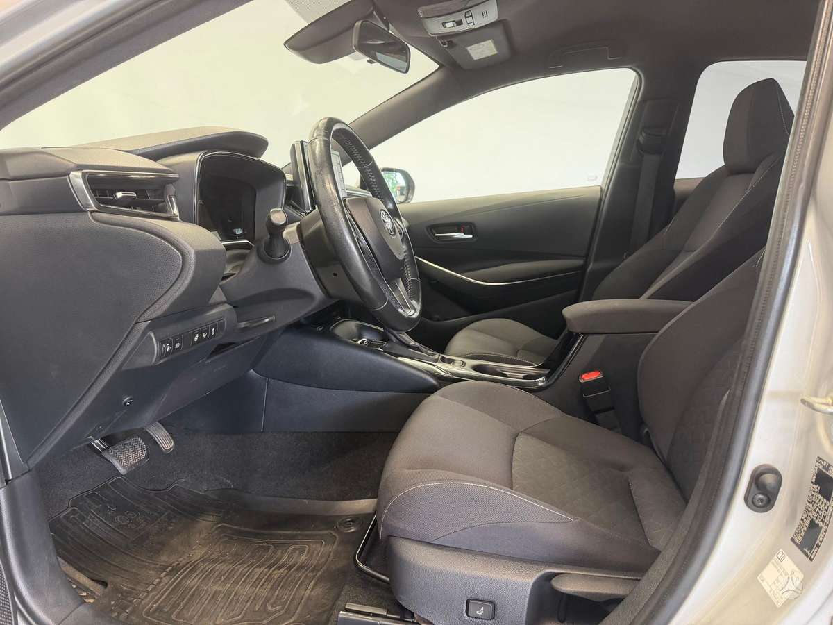 Toyota Corolla - 11