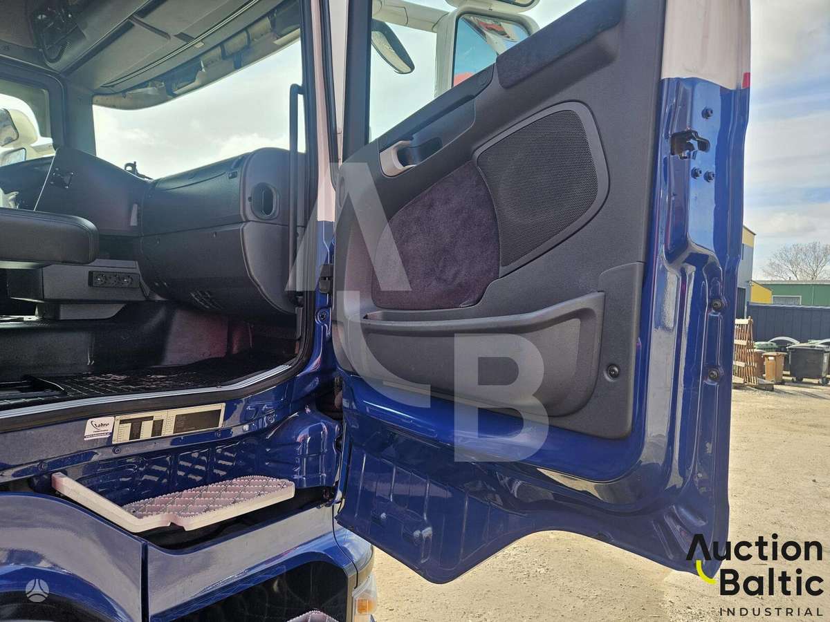 Scania R 400 A 6x2*4, самосвалы