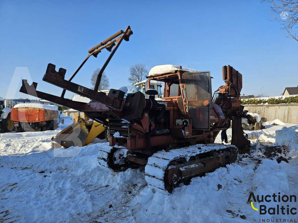 -Kita- Ditch Witch HT 100, экскаваторы