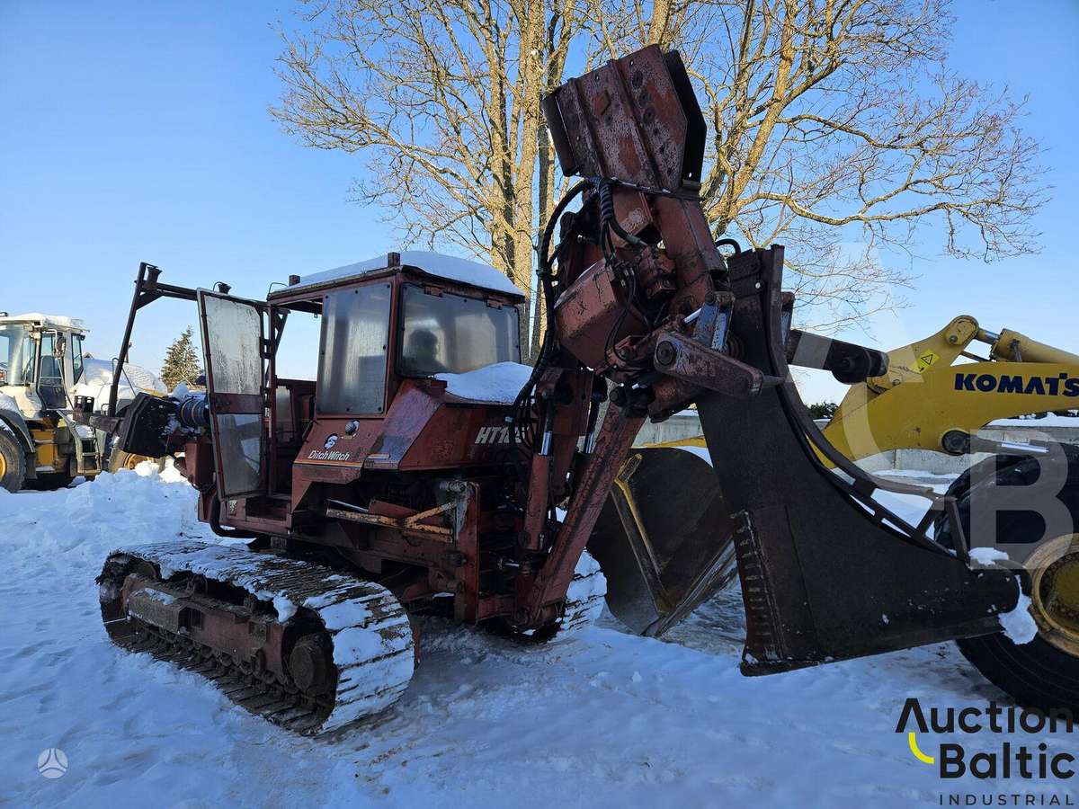 -Kita- Ditch Witch HT 100, экскаваторы