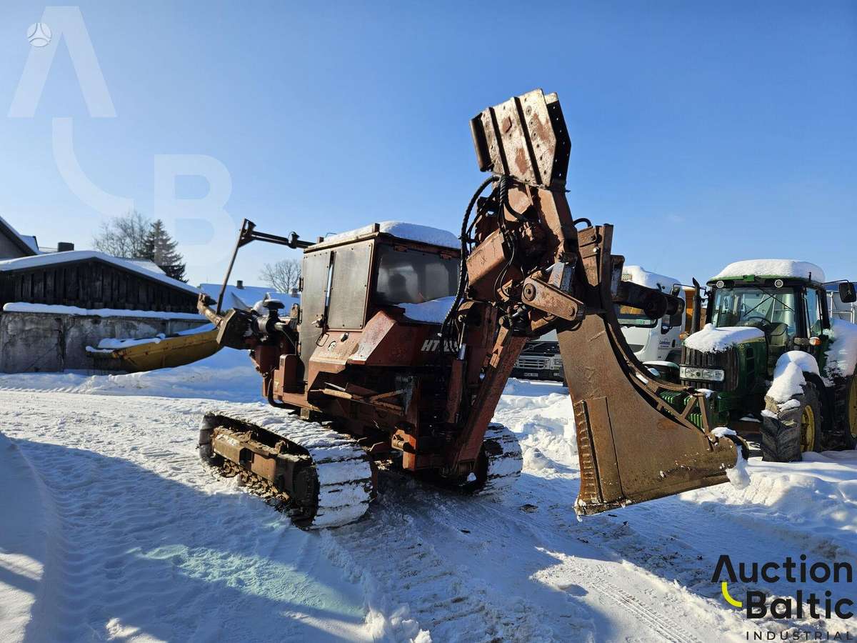 -Kita- Ditch Witch HT 100, excavator