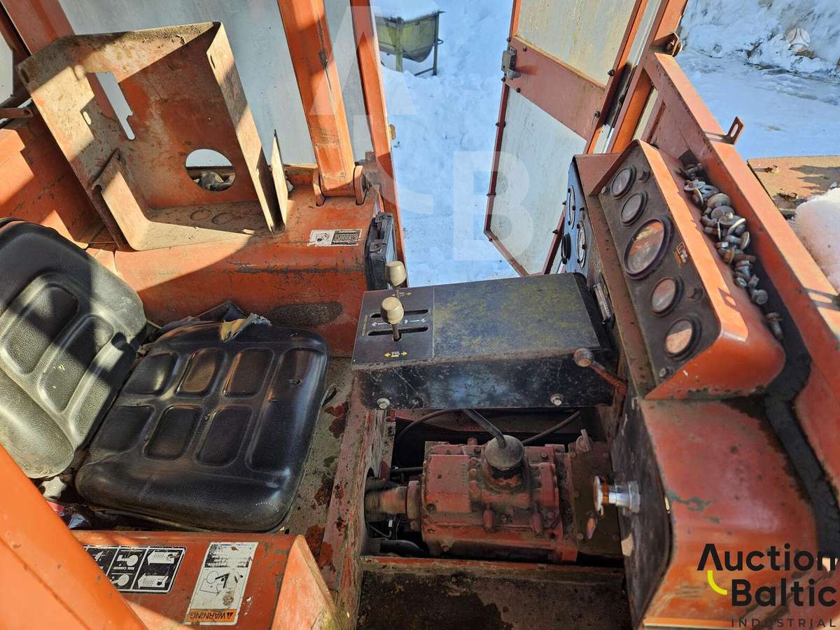 -Kita- Ditch Witch HT 100, экскаваторы