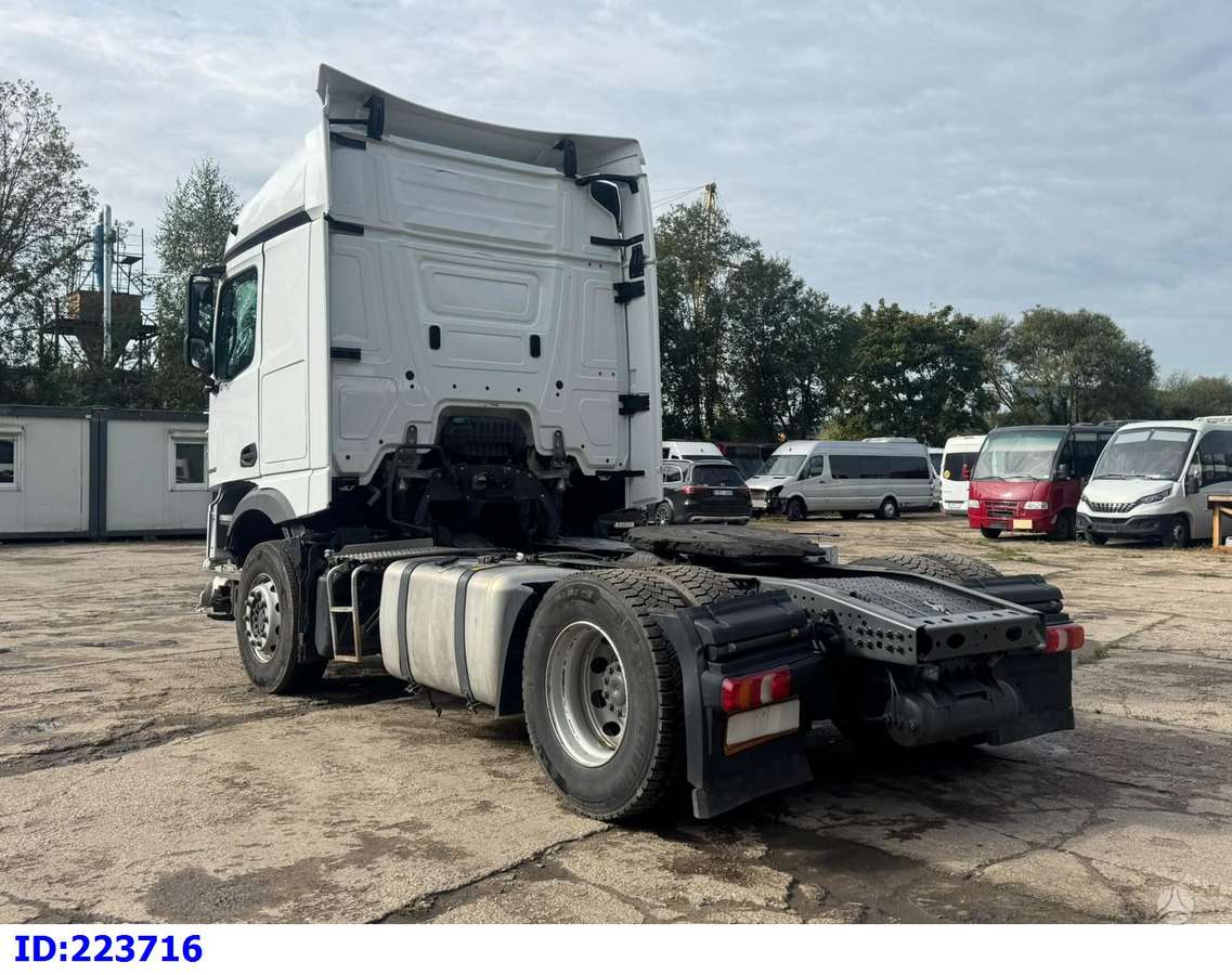Mercedes-Benz Actros 1842, single sleeper