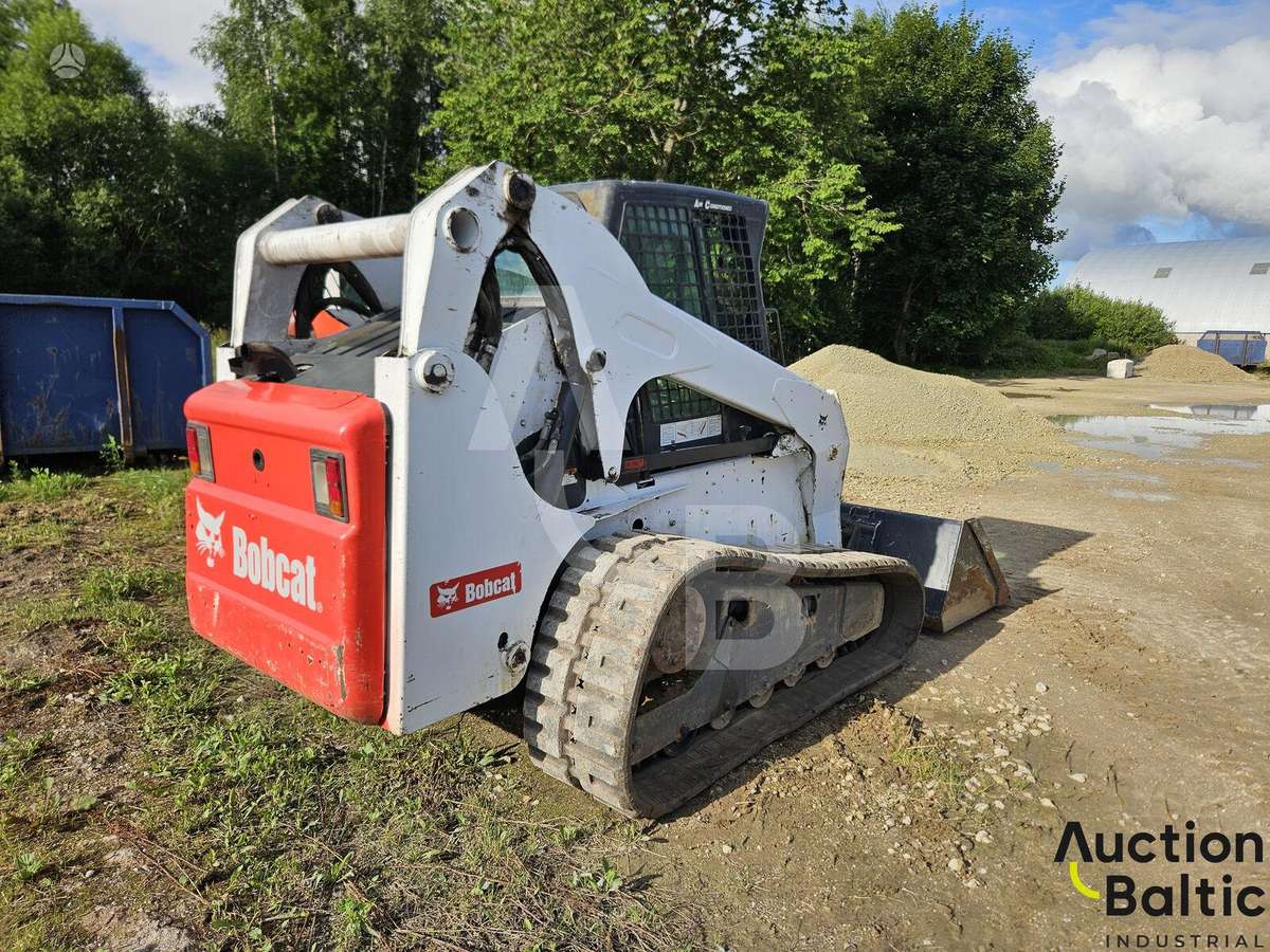 Bobcat T 300, мини-погрузчики