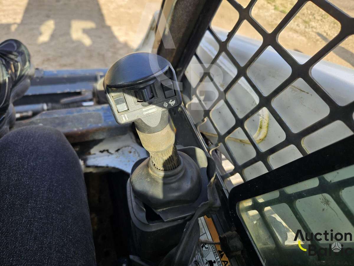 Bobcat T 300, mini krautuvai