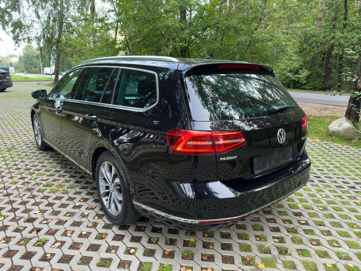 Volkswagen Passat - 4