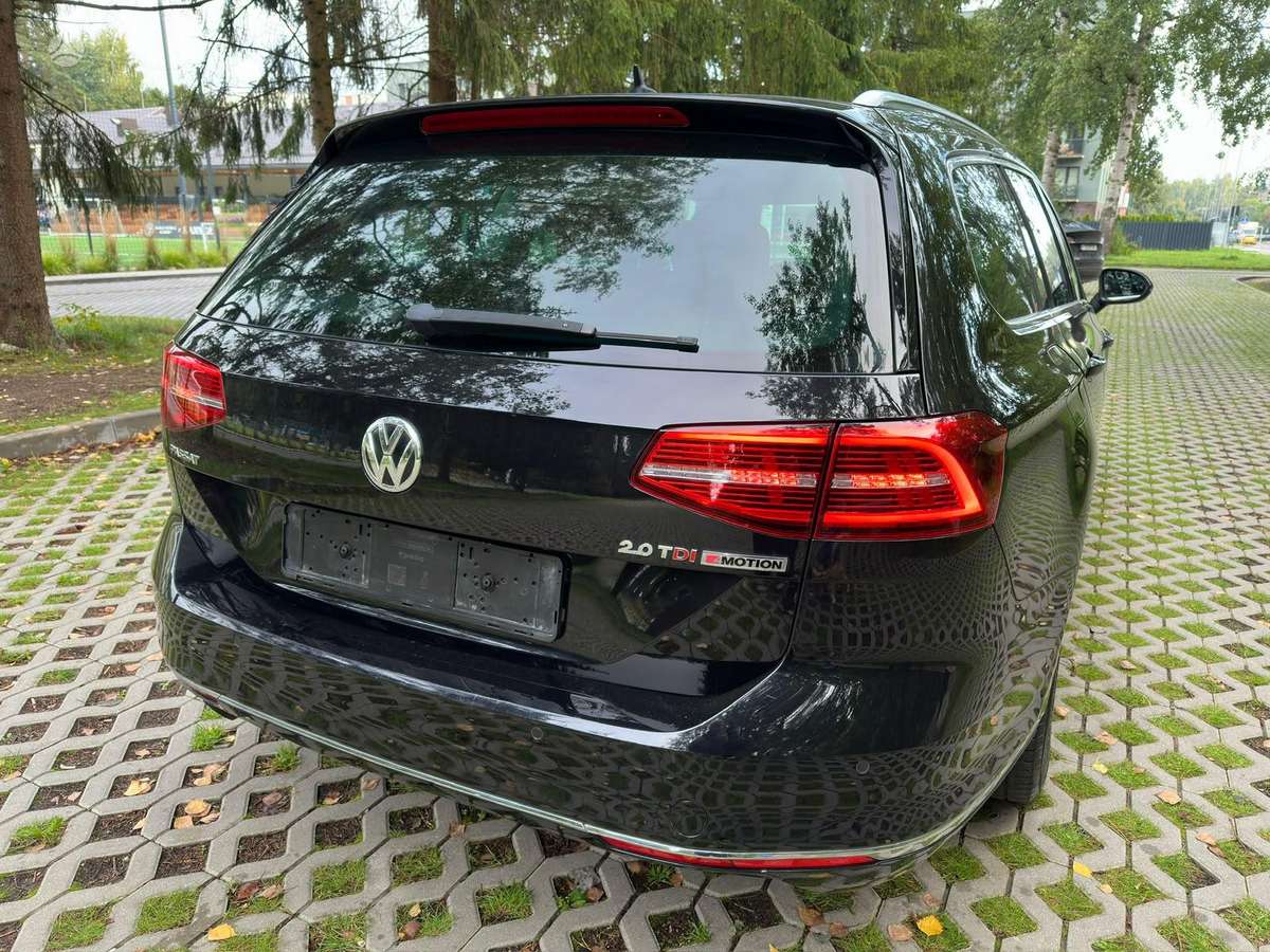 Volkswagen Passat - 8