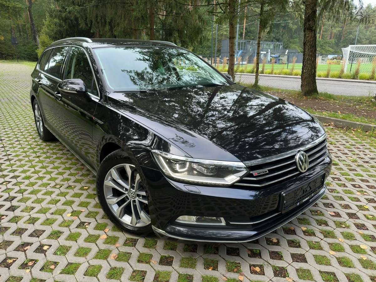 Volkswagen Passat - 12