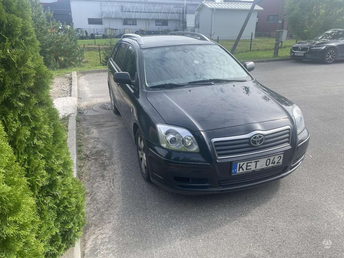Toyota Avensis - 7