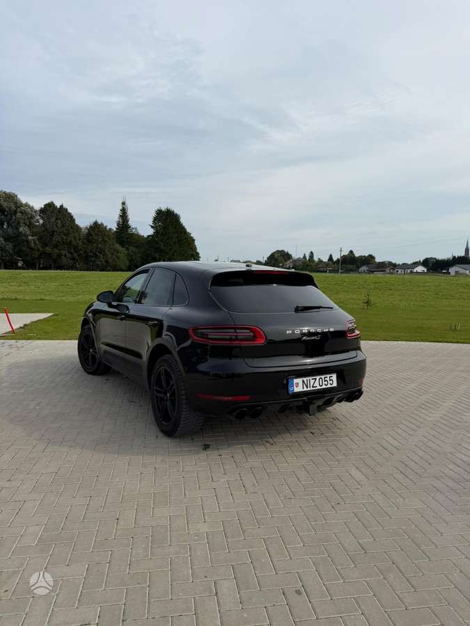 Porsche Macan - 4