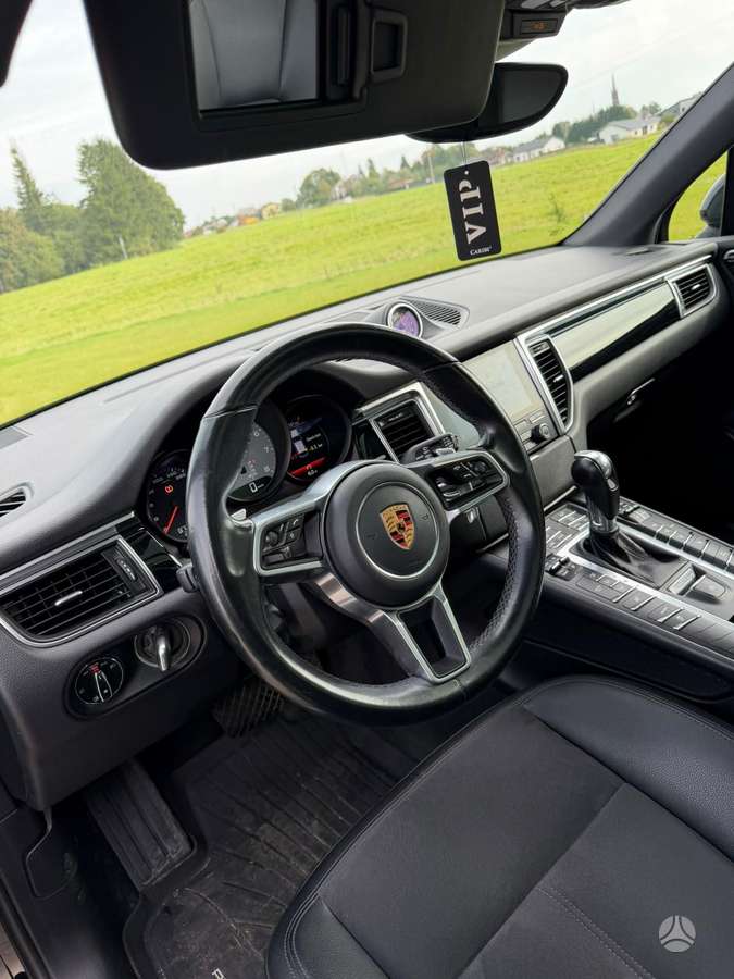 Porsche Macan - 9