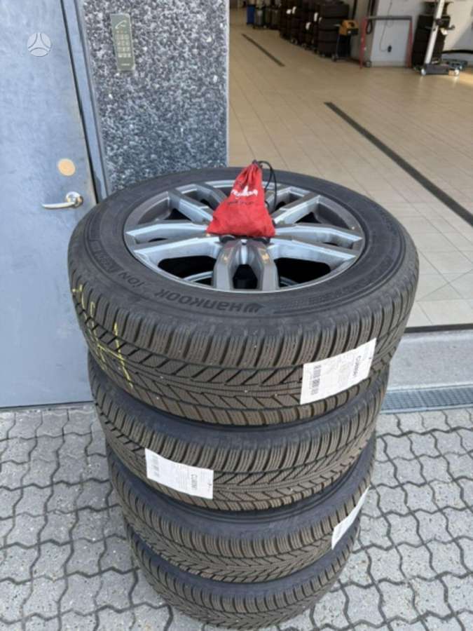 Audi Q7, 3.0 l., off-road / crossover