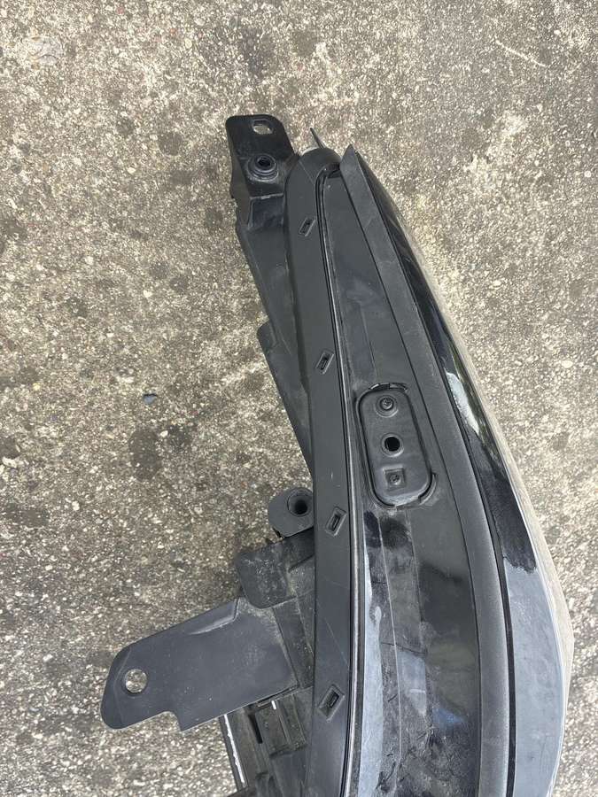 Kia EV9 Itrukes stiklas