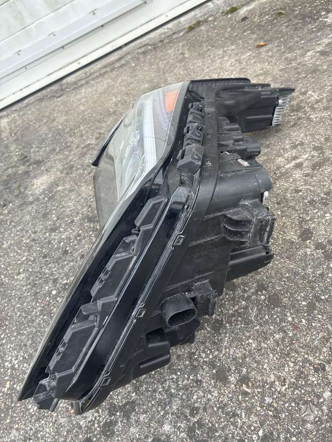 Kia EV9 Itrukes stiklas