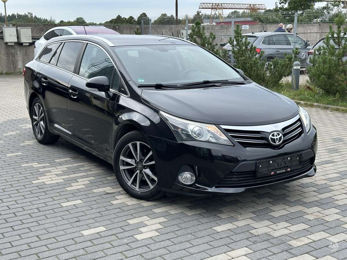 Toyota Avensis - 4
