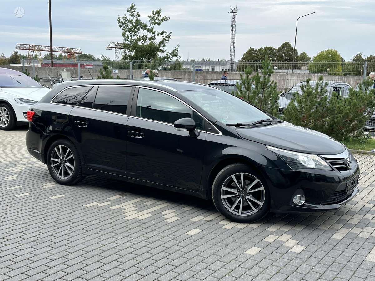 Toyota Avensis - 5