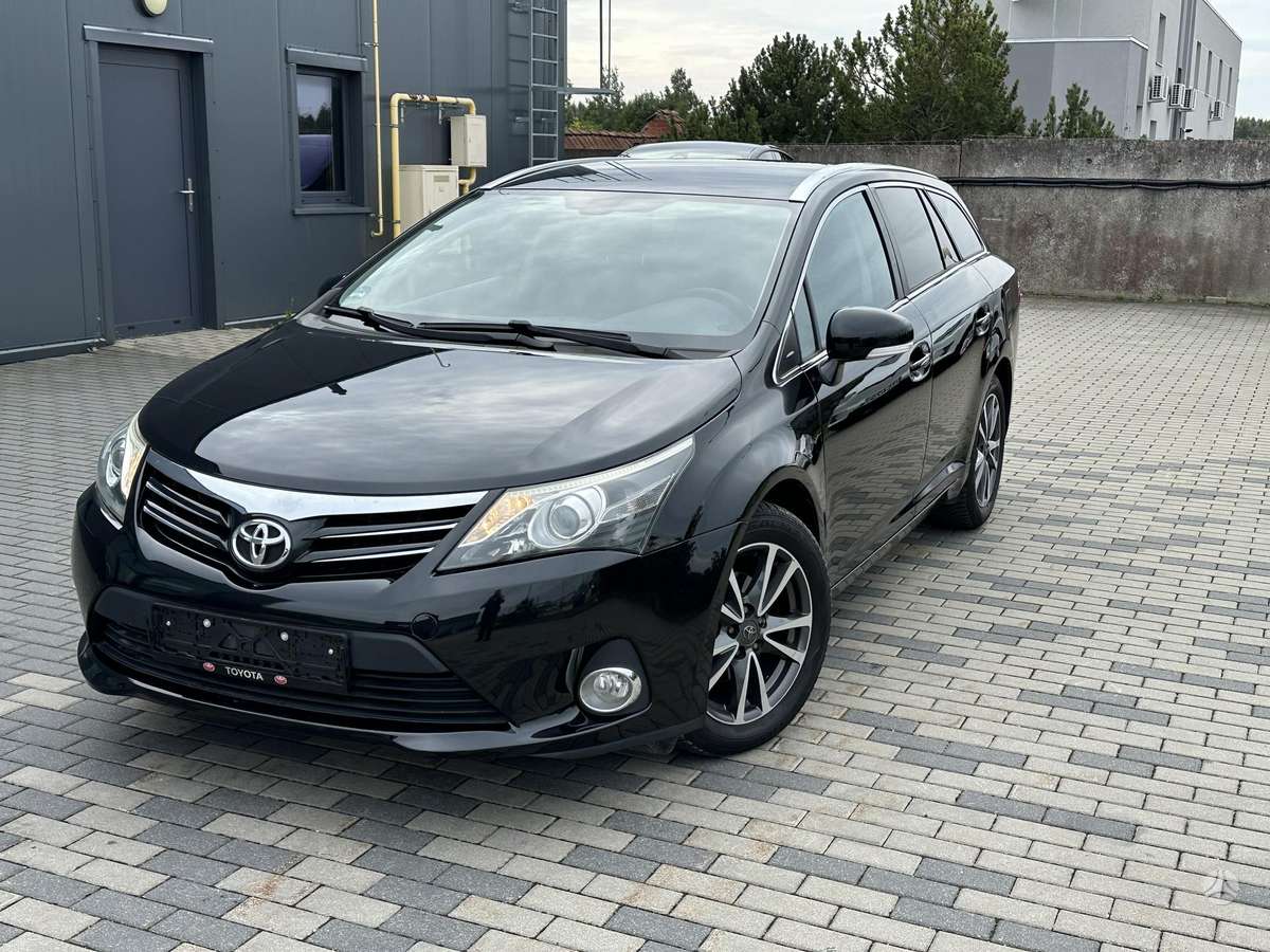 Toyota Avensis - 2