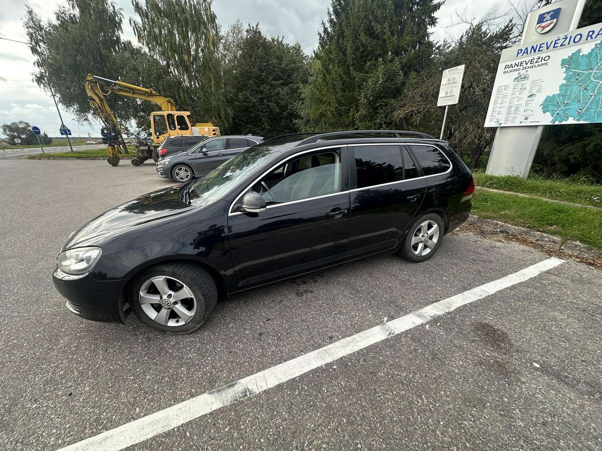 Volkswagen Golf - 12