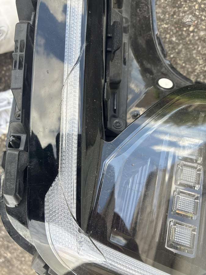 Kia EV9 Itrukes stiklas