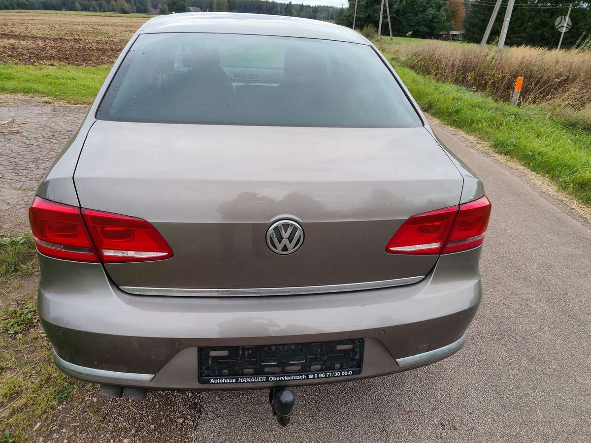 Volkswagen Passat - 3