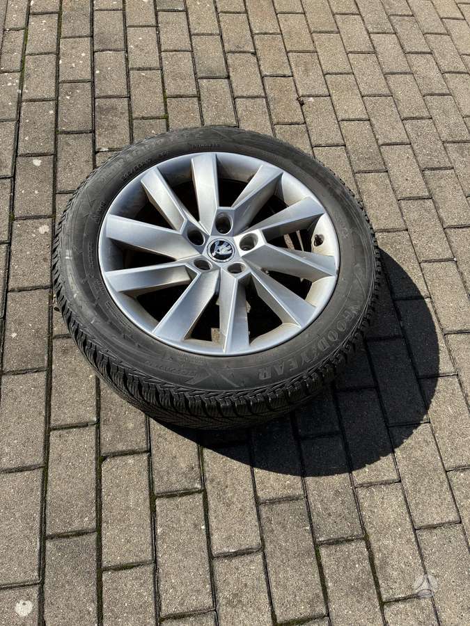 Škoda Superb - 5