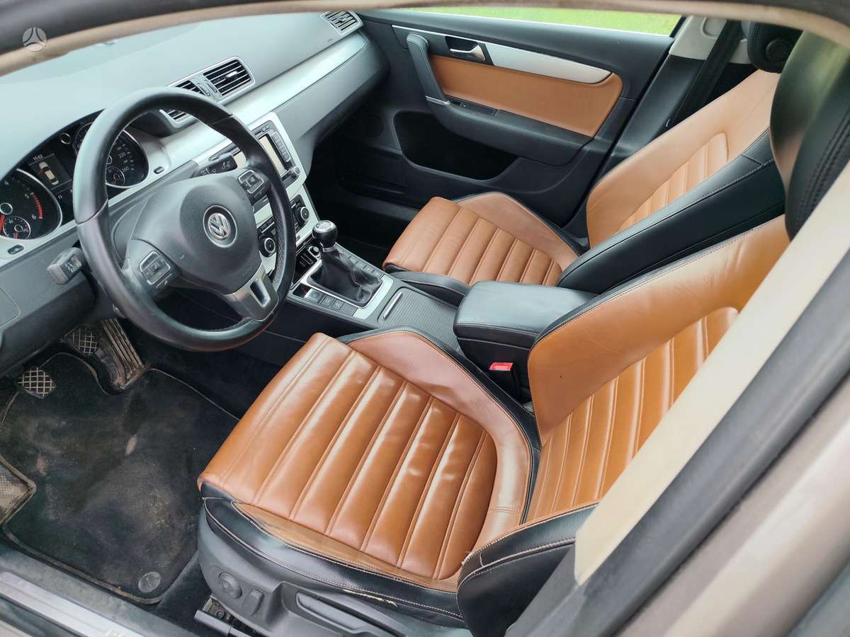 Volkswagen Passat - 6