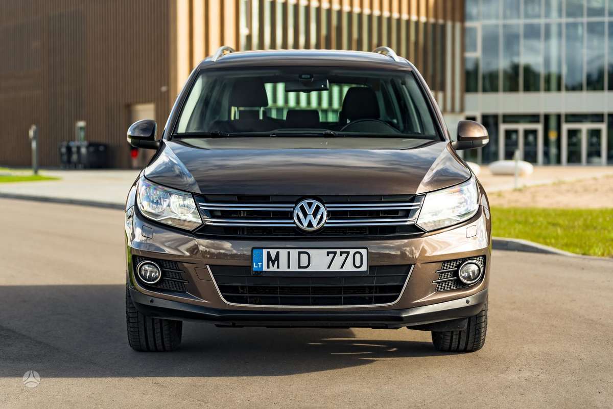Volkswagen Tiguan - 2