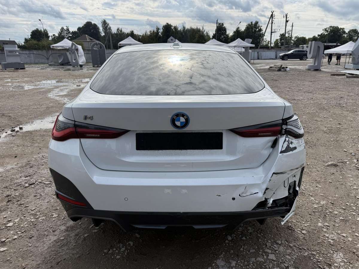 BMW i4, saloon / sedan