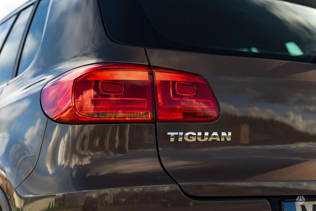 Volkswagen Tiguan - 10