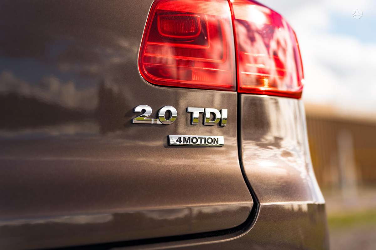 Volkswagen Tiguan - 11