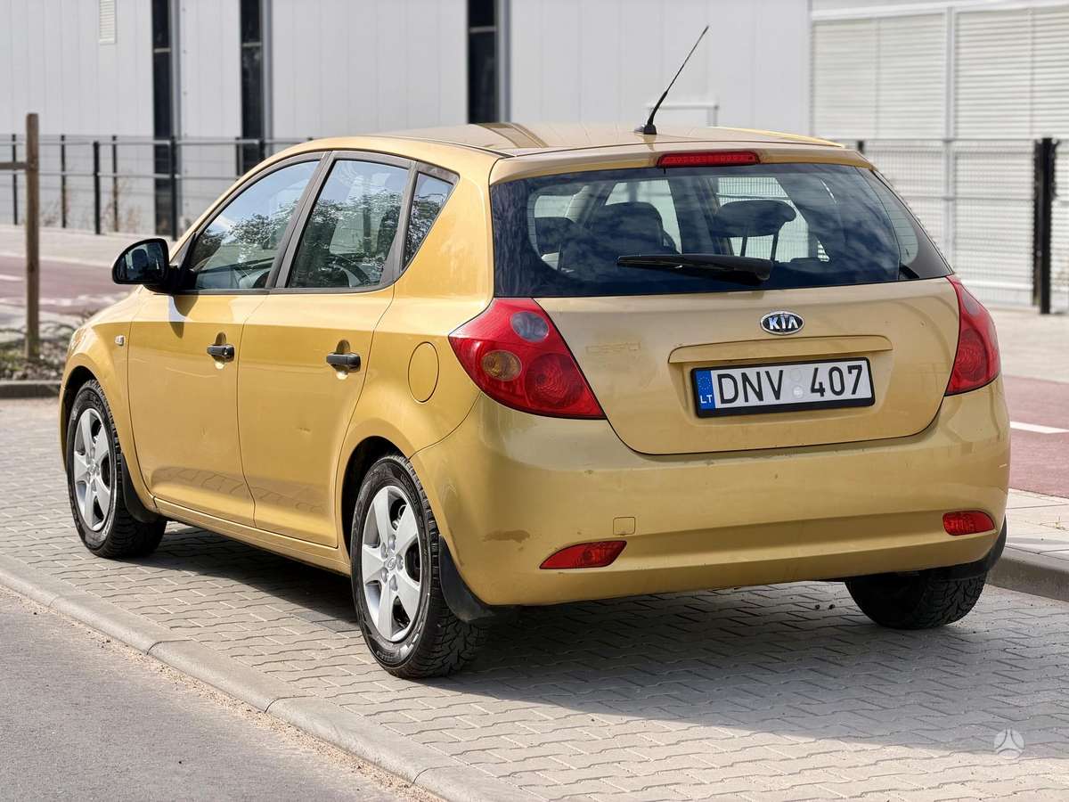 Kia Ceed, 1.6 l., Хэтчбек