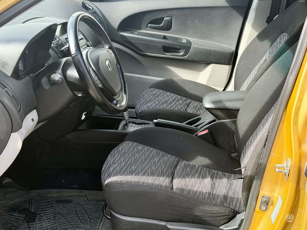 Kia Ceed, 1.6 l., hatchback