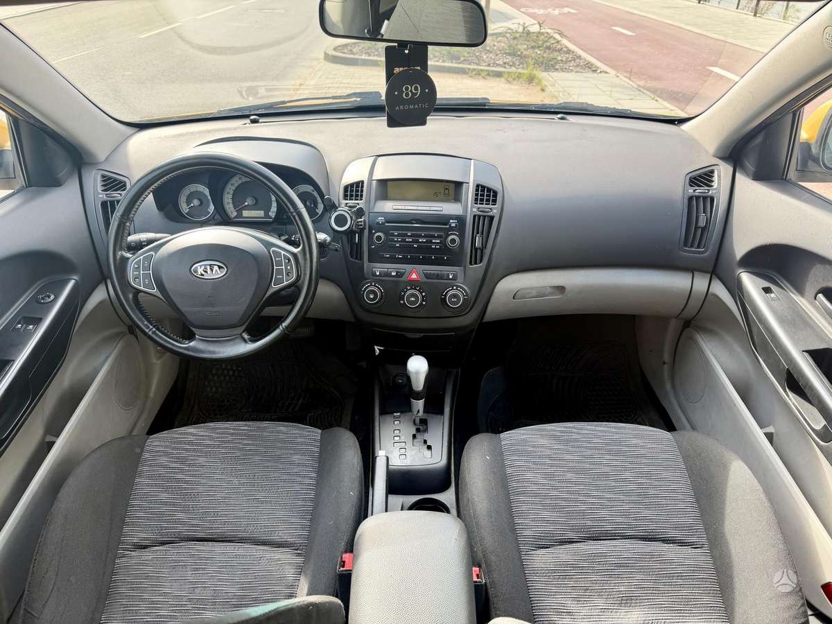 Kia Ceed, 1.6 l., hatchback