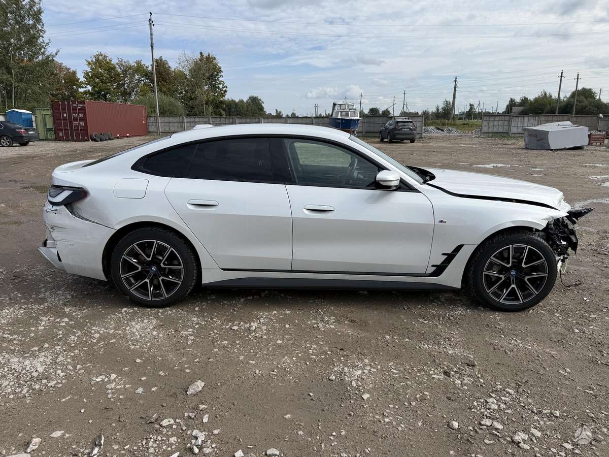 BMW i4, saloon / sedan