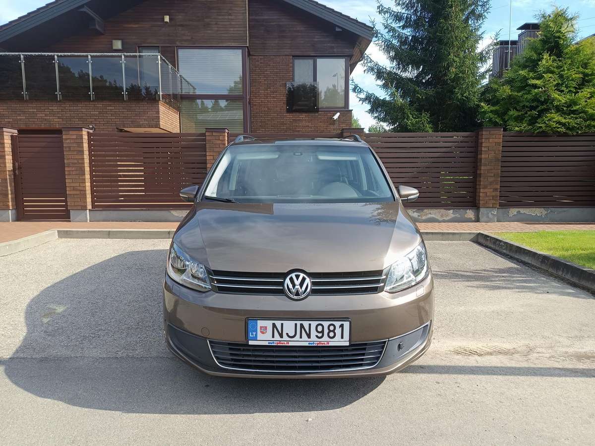 Volkswagen Touran - 5