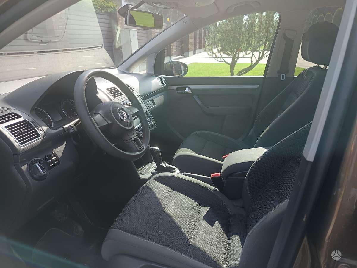 Volkswagen Touran - 7