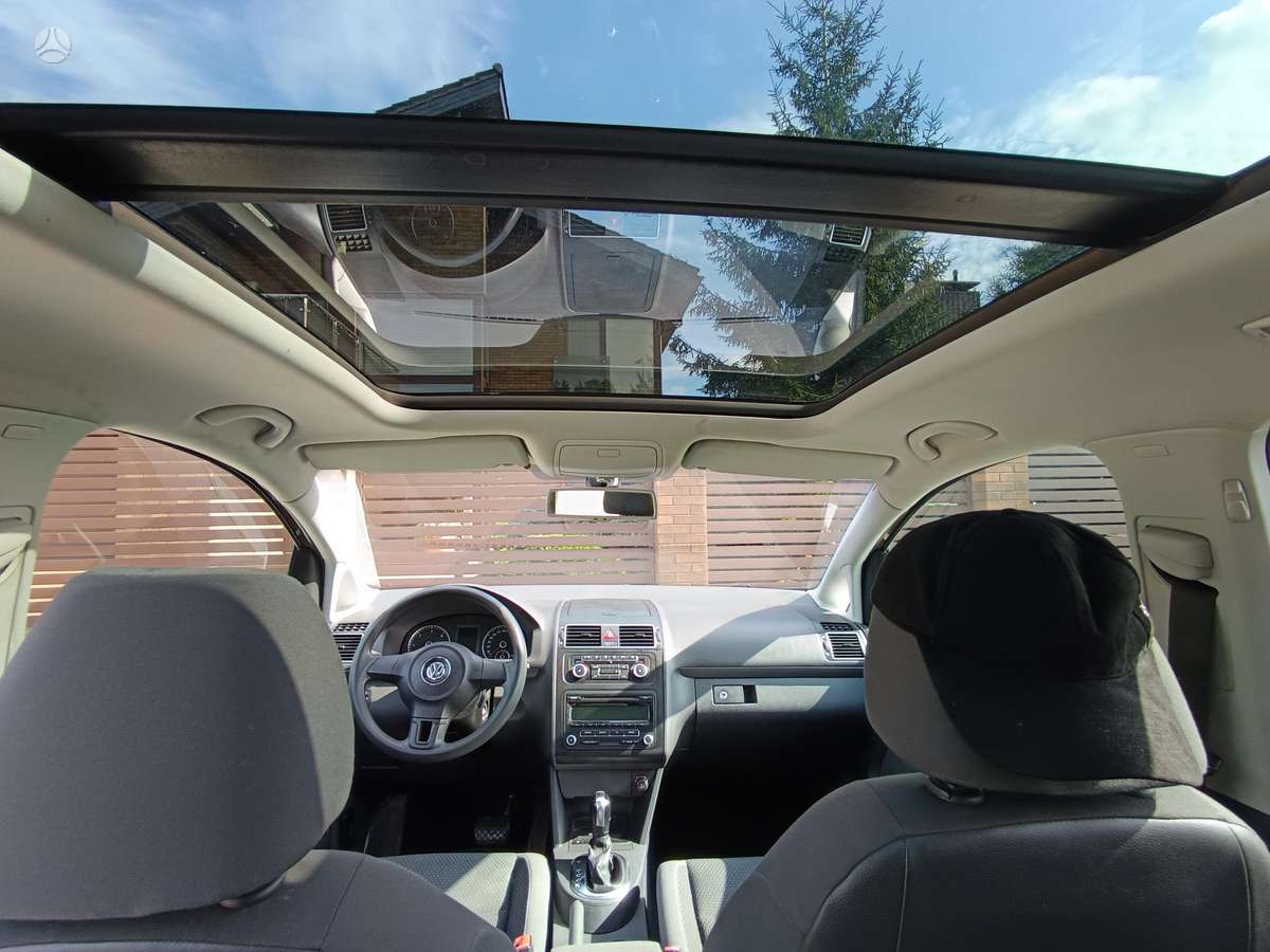 Volkswagen Touran - 9