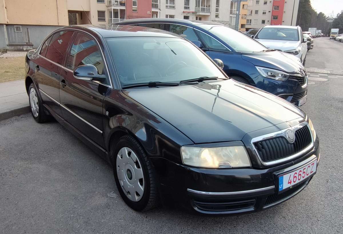 Škoda Superb - 1