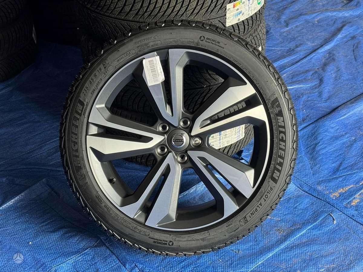 Volvo V60CC XC60 NAUJAS KOMPL., легкосплавные , R19