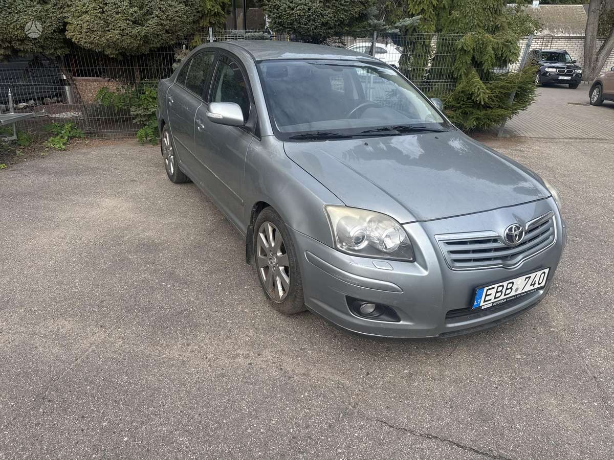 Toyota Avensis - 3