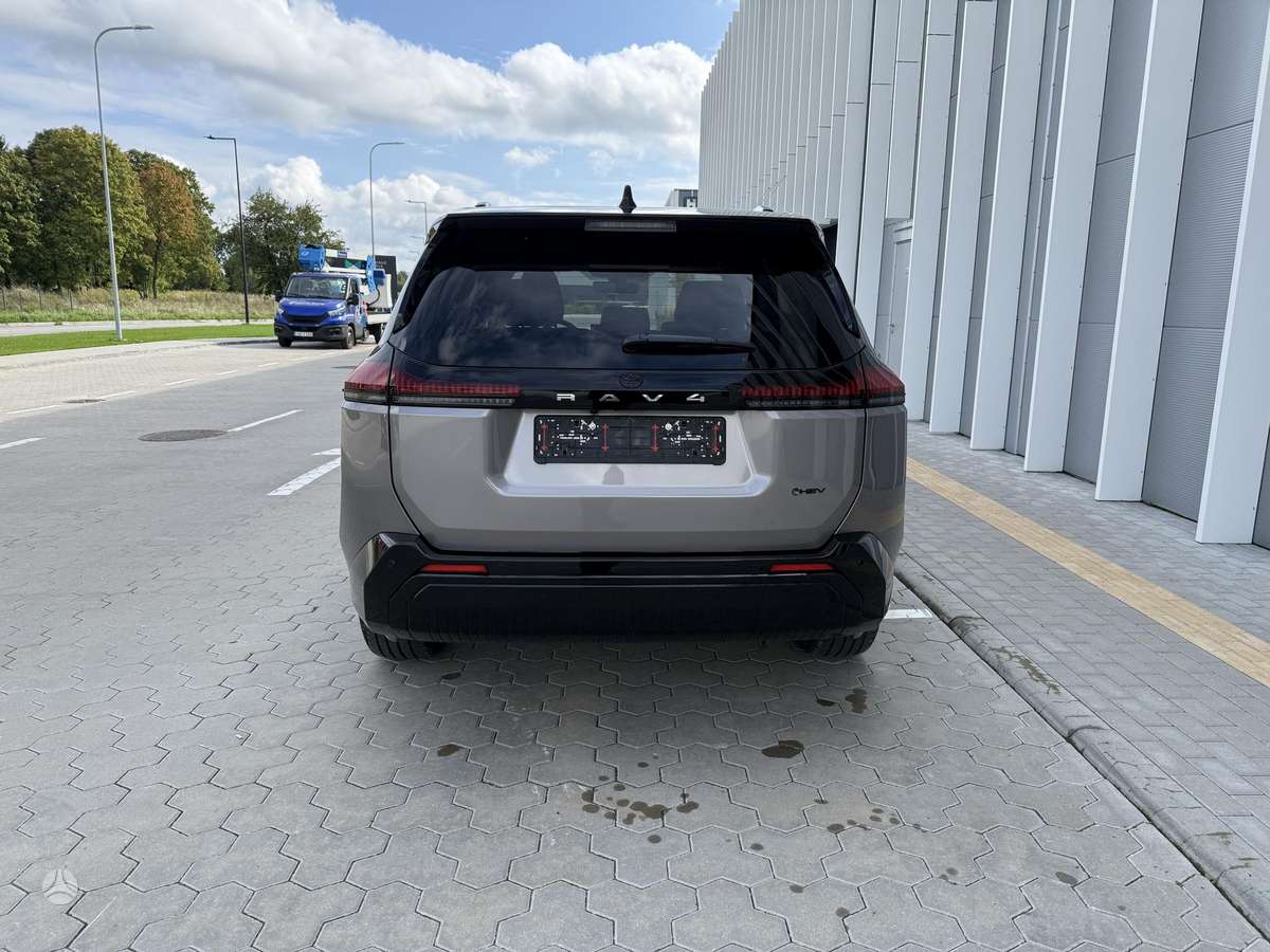 Toyota RAV4 - 4