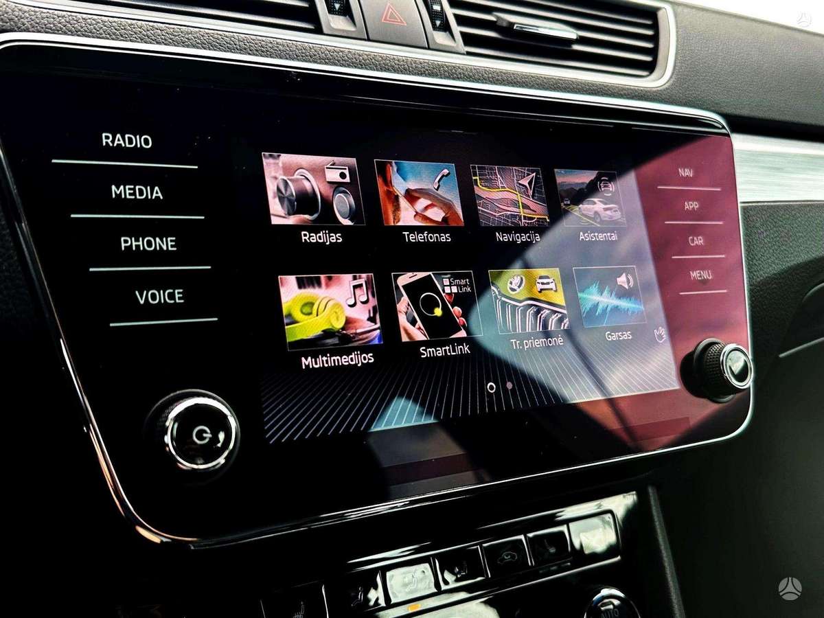 Škoda Superb - 12