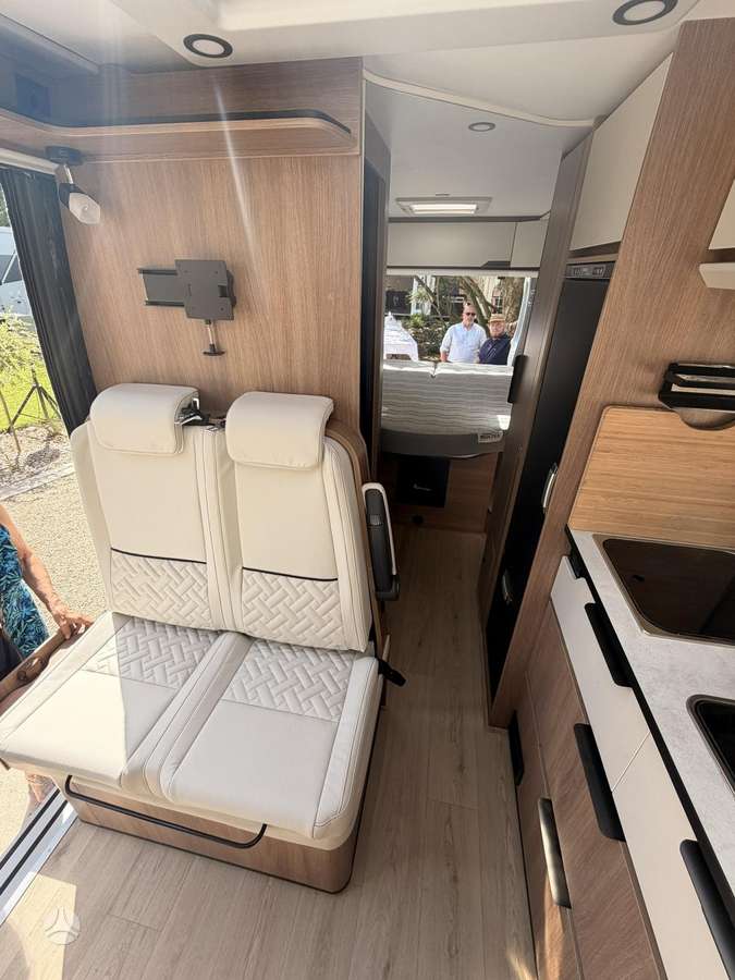 DREAMER D64 SELECT Saphir, campers