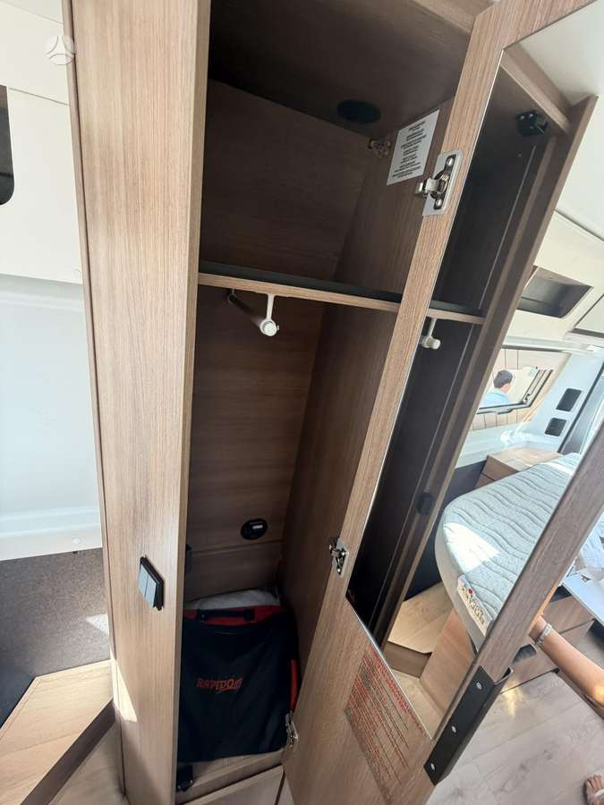 DREAMER D64 SELECT Saphir, campers