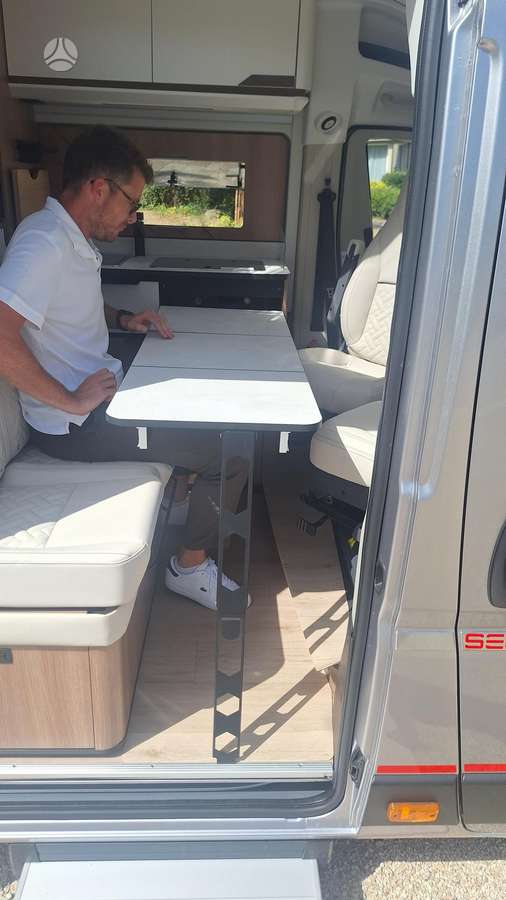 DREAMER D64 SELECT Saphir, campers