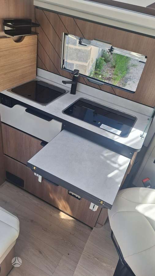DREAMER D64 SELECT Saphir, campers