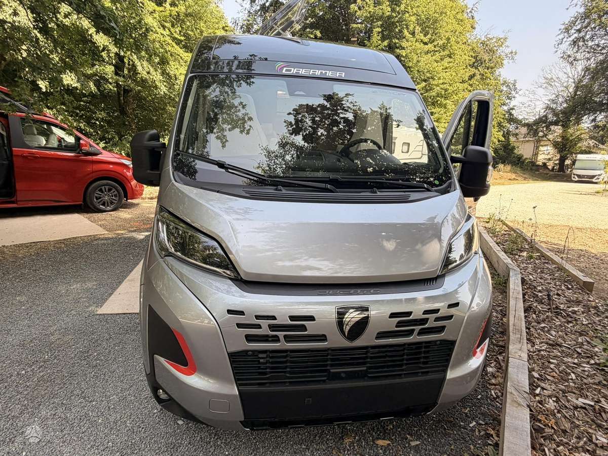 DREAMER D64 SELECT Saphir, campers