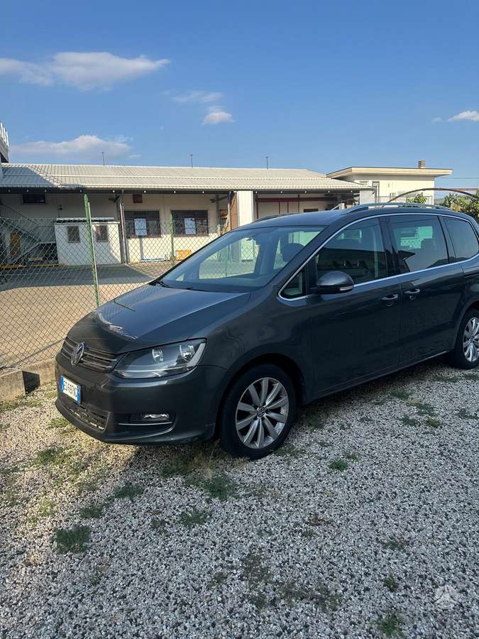 Volkswagen Sharan - 1